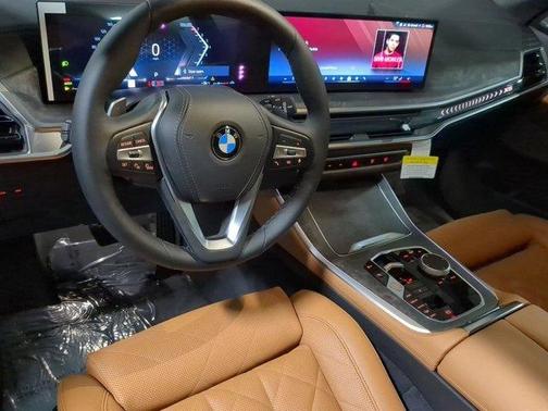 Gray Metallic 2026 BMW X5 xDrive40i