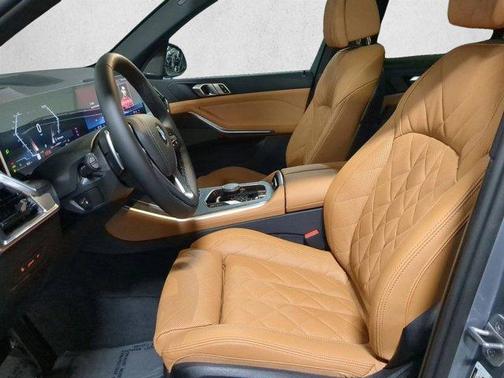 Gray Metallic 2026 BMW X5 xDrive40i