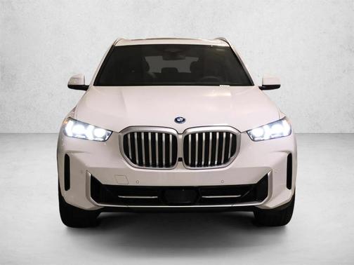 Alpine White 2026 BMW X5 PHEV xDrive50e