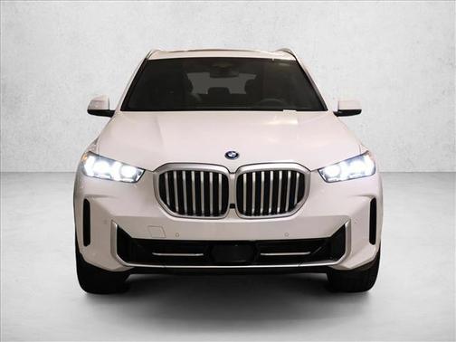 Alpine White 2026 BMW X5 PHEV xDrive50e