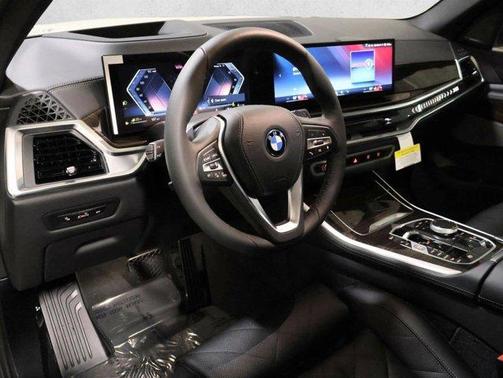 Alpine White 2026 BMW X5 PHEV xDrive50e