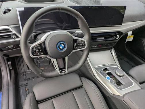 Black Sapphire Metallic 2025 BMW i4 Gran Coupe xDrive40