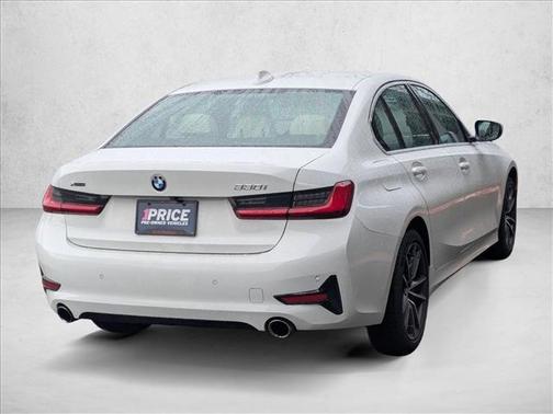 2019 BMW 330 i xDrive