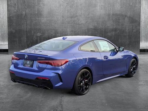 2025 BMW M440 i xDrive