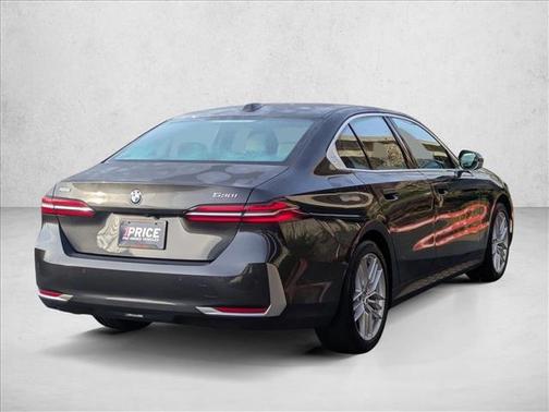 2025 BMW 530 i xDrive