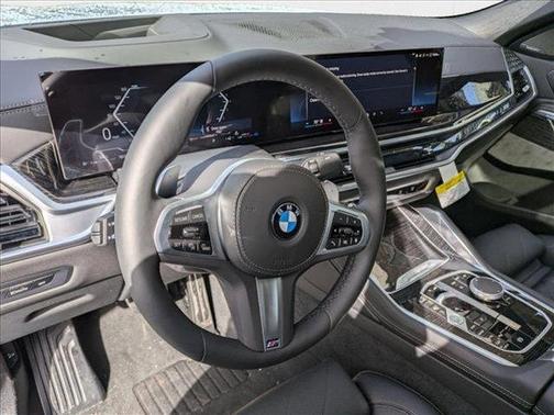 2025 BMW X6 xDrive40i