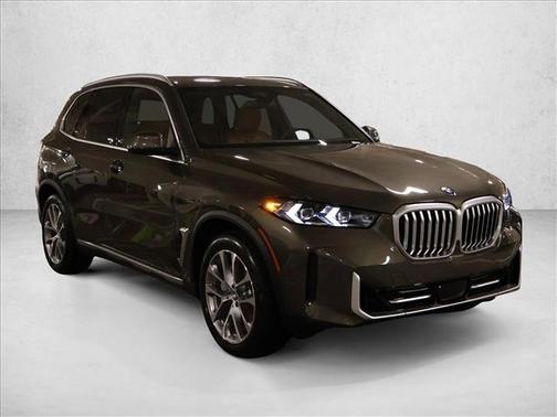 Manhattan Green Metallic 2026 BMW X5 PHEV xDrive50e