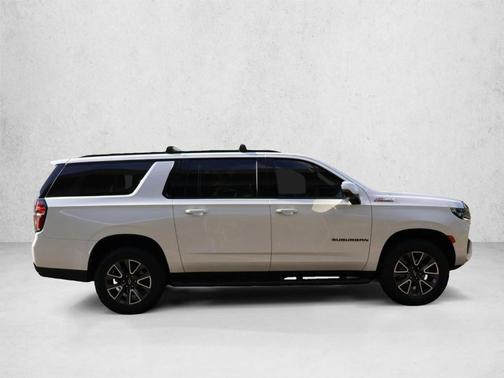 White 2022 Chevrolet Suburban Z71