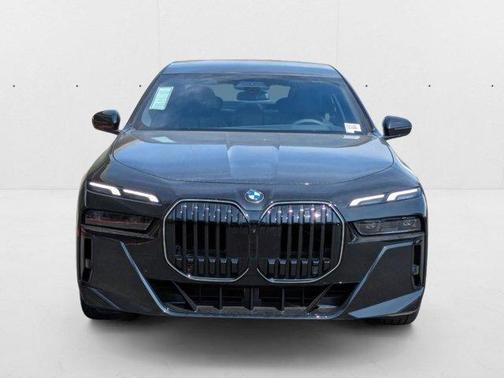 Black Sapphire Metallic 2025 BMW 740 i xDrive