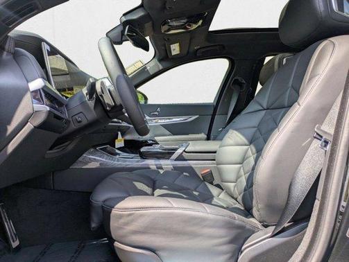 Black Sapphire Metallic 2025 BMW 740 i xDrive