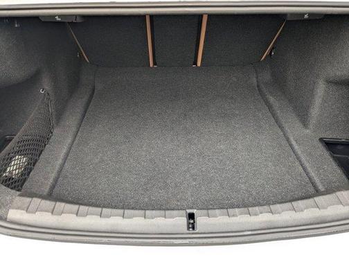 2025 BMW 330 i xDrive