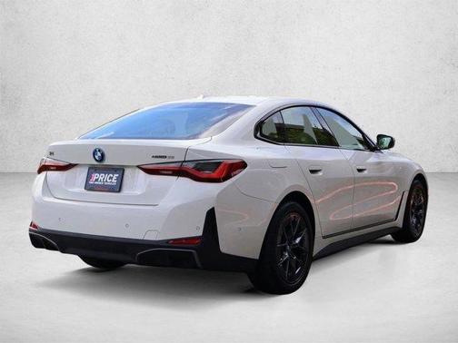 Alpine White 2023 BMW i4 Gran Coupe eDrive35