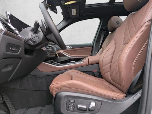 Alpine White 2026 BMW X5 PHEV xDrive50e