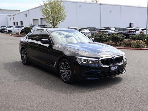 Jet Black 2020 BMW 530 i xDrive