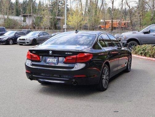Jet Black 2020 BMW 530 i xDrive