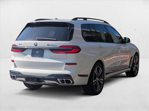 2026 BMW X7 M60i