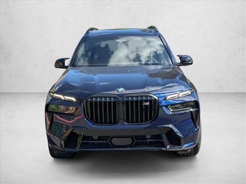 2026 BMW X7 M60i