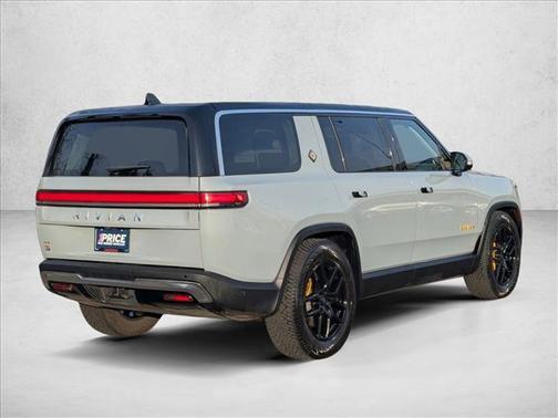 2023 Rivian R1S Adventure Quad Motor Large Pack