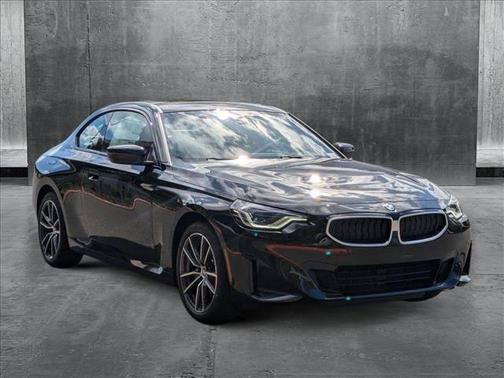 2025 BMW 230 i xDrive