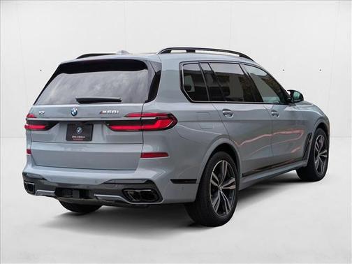 2026 BMW X7 M60i