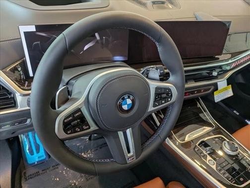 2026 BMW X7 M60i