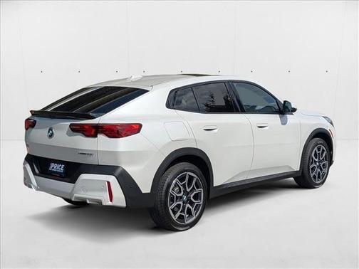 2025 BMW X2 xDrive28i