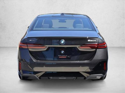 Dark Graphite Metallic 2026 BMW 550e xDrive