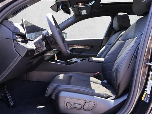 Dark Graphite Metallic 2026 BMW 550e xDrive