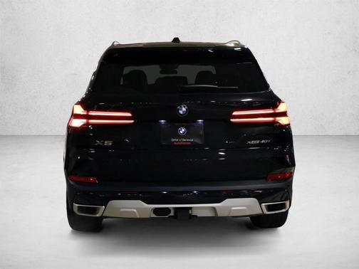 Black Sapphire Metallic 2026 BMW X5 xDrive40i