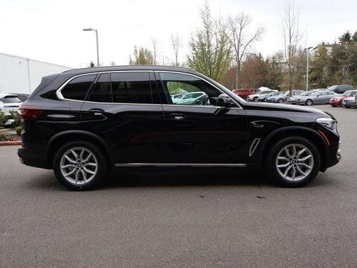 Jet Black 2023 BMW X5 PHEV xDrive45e