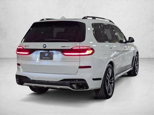 Alpine White 2026 BMW X7 xDrive40i