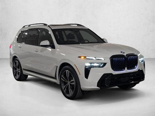 Alpine White 2026 BMW X7 xDrive40i