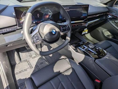 2025 BMW 540 i xDrive