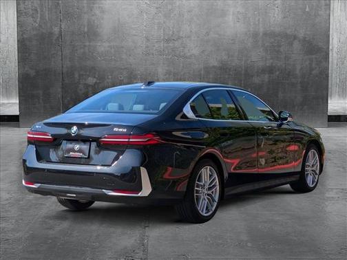 2025 BMW 540 i xDrive