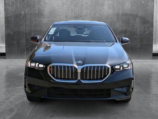 2025 BMW 540 i xDrive