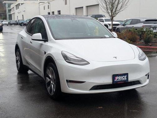2022 Tesla Model Y Long Range