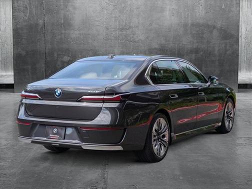 2025 BMW i7 xDrive60