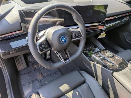 2026 BMW i5 xDrive40