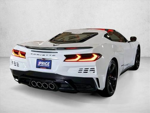 Arctic White 2025 Chevrolet Corvette Z06