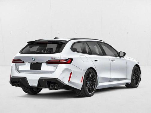 Alpine White 2027 BMW M5