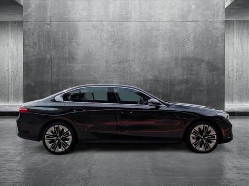 2024 BMW 530 i xDrive