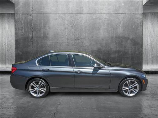 2017 BMW 330 i xDrive