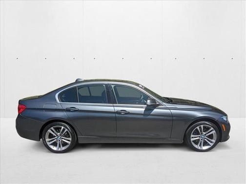 2017 BMW 330 i xDrive