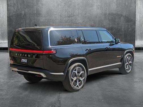 2023 Rivian R1S Adventure Quad Motor Large Pack