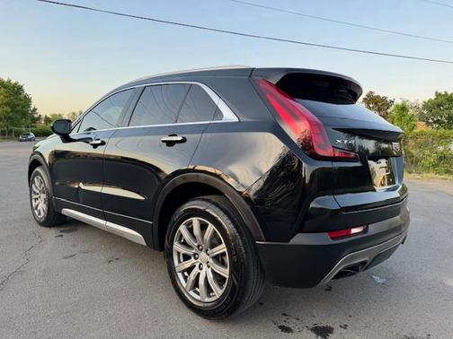 2020 Cadillac XT4 Premium Luxury