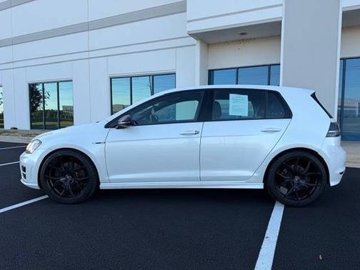 2017 Volkswagen Golf R 2.0T DSG