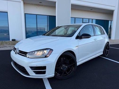 2017 Volkswagen Golf R 2.0T DSG