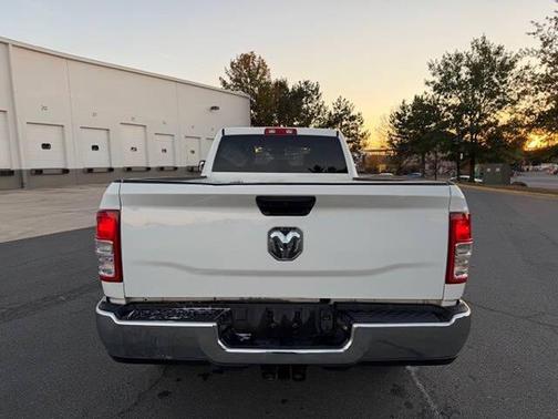 2022 RAM 2500 Tradesman Crew Cab 4x2 8' Box