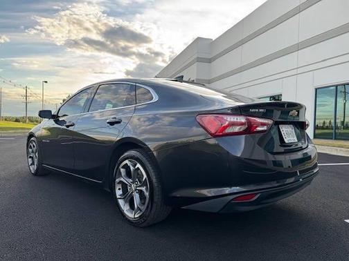 2022 Chevrolet Malibu FWD LT