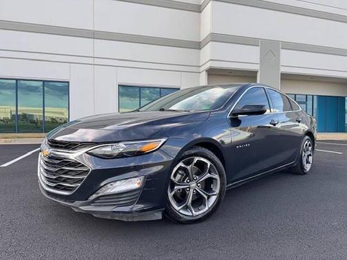 2022 Chevrolet Malibu FWD LT